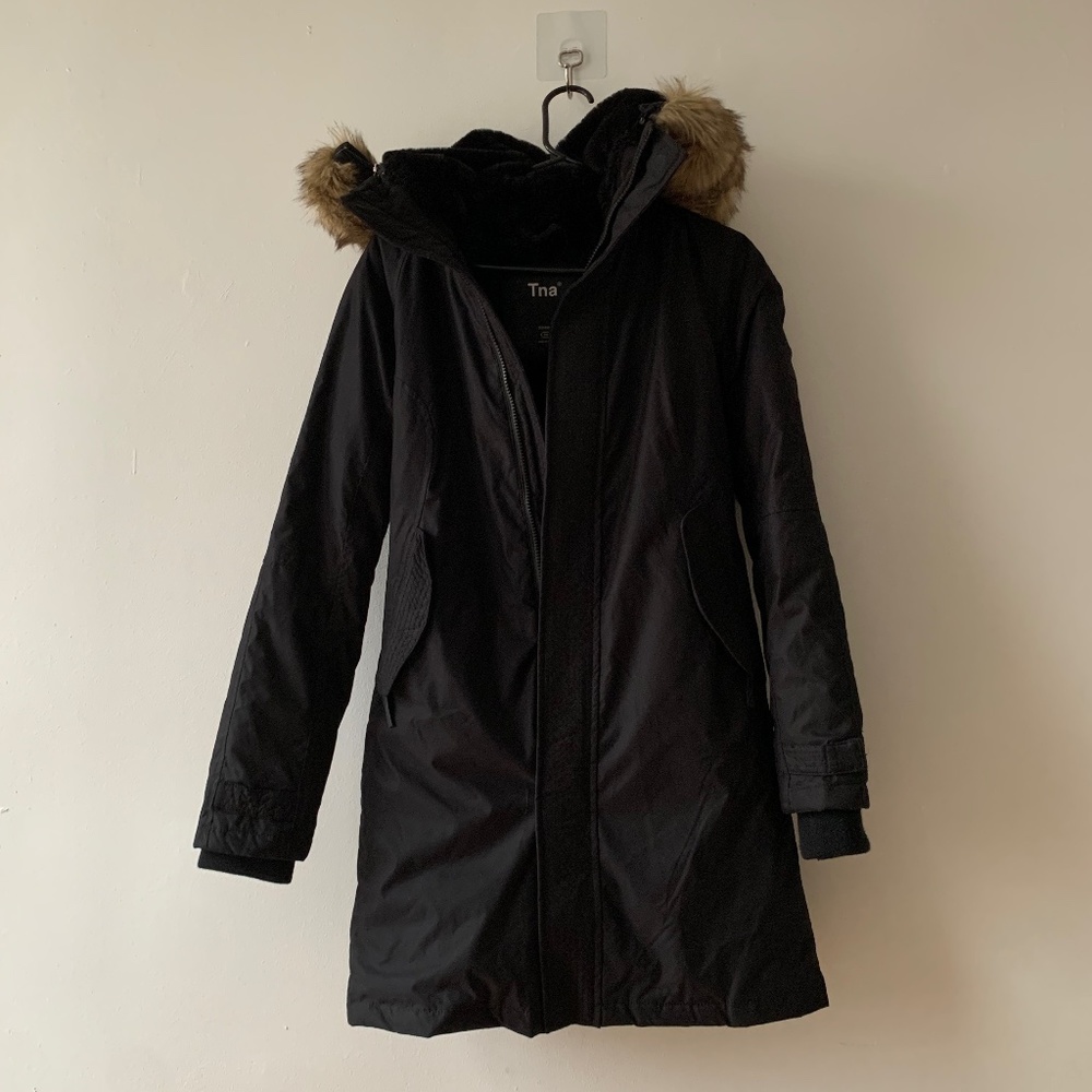 Aritzia Tna Summit Parka XS